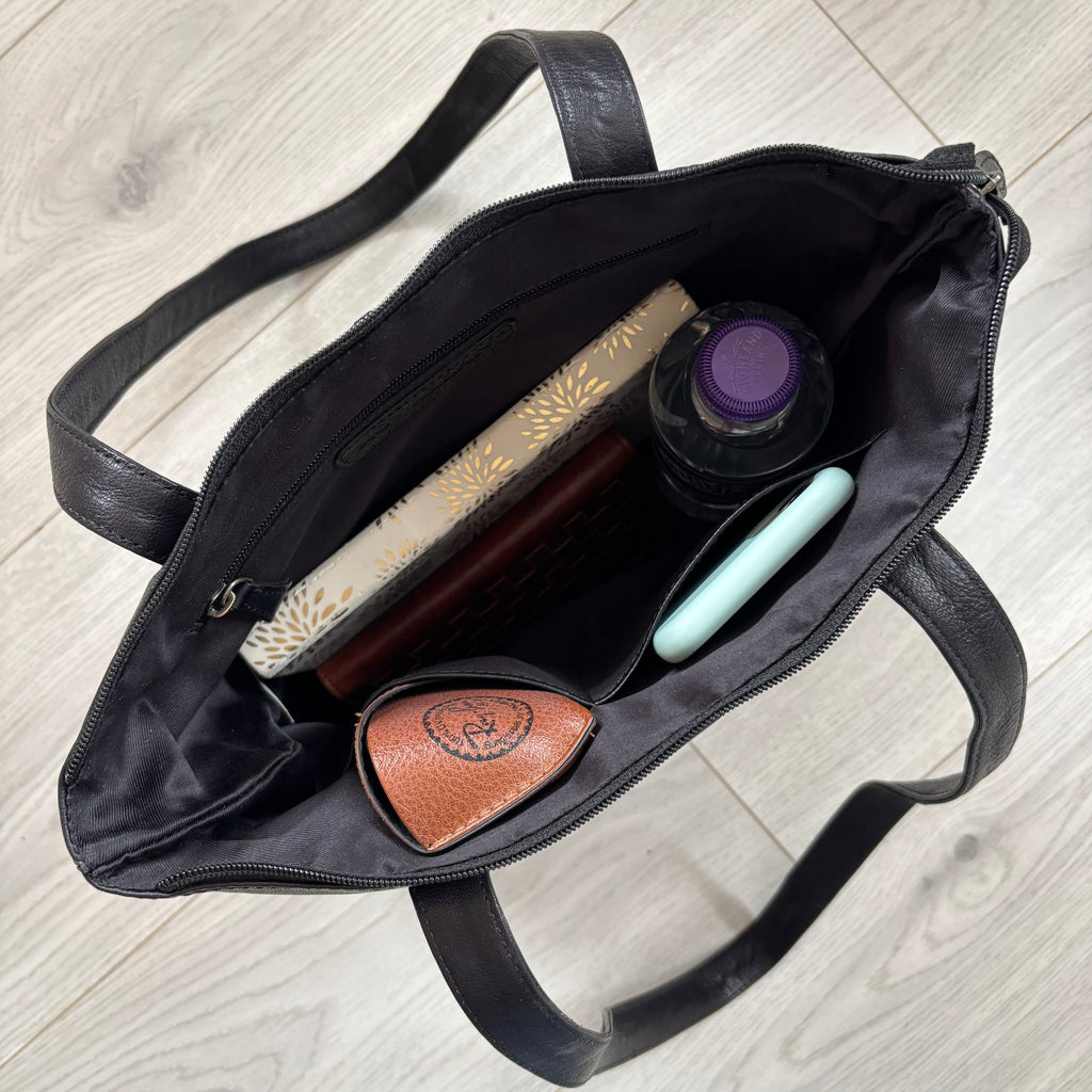 Rowallan Black Leather Shoulder Bag, Shopper