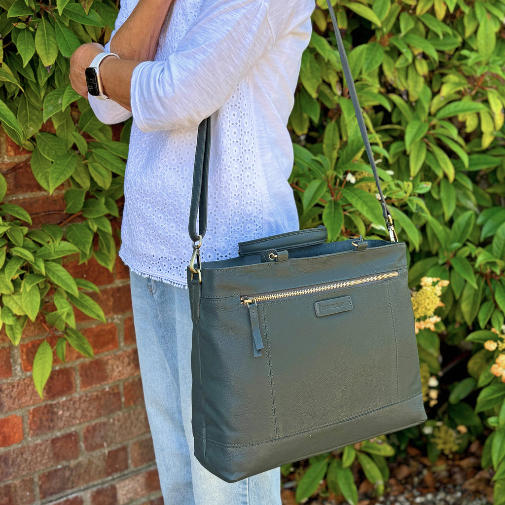 Rowallan Large Green Leather Business Bag, Tote Bag