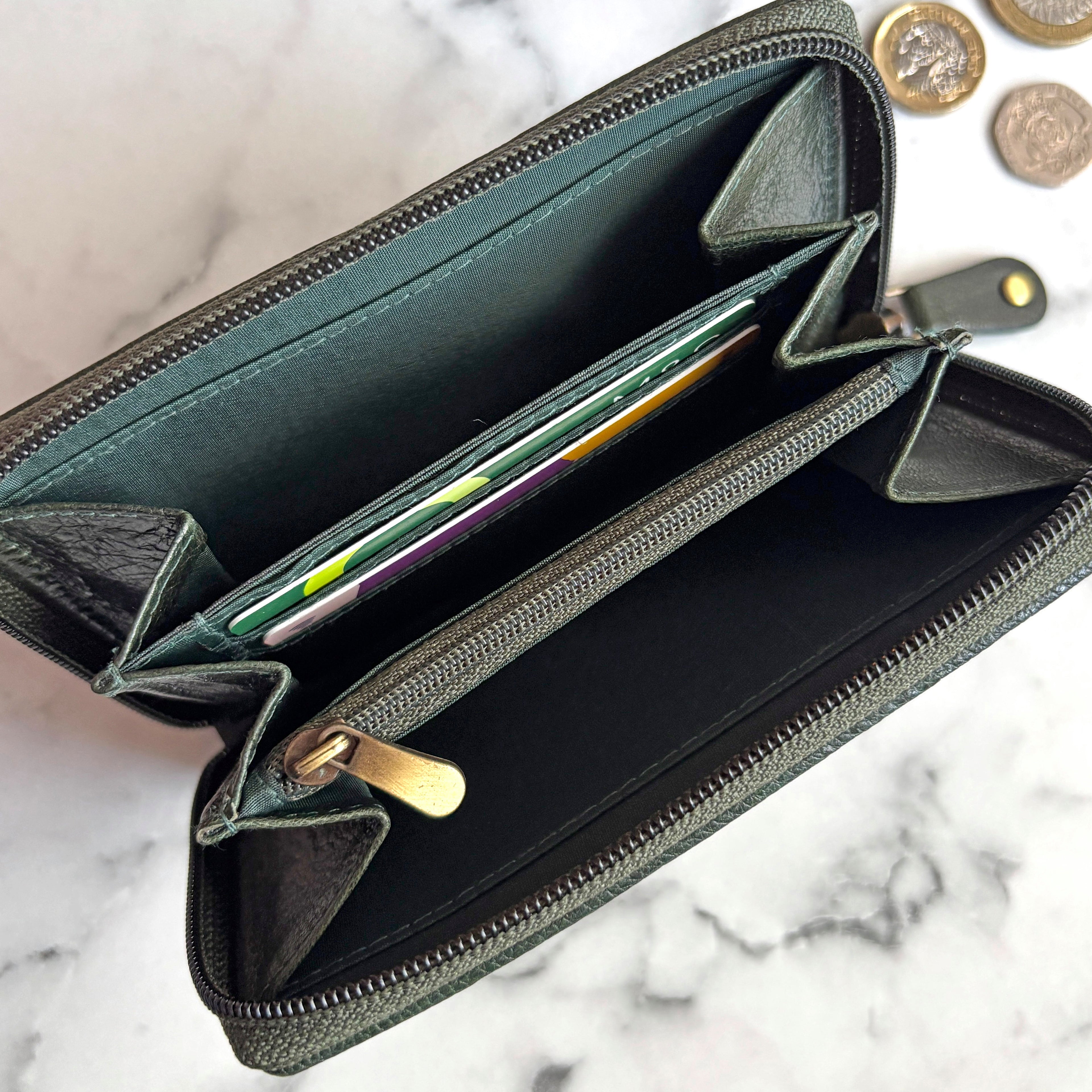 Rowallan Green Leather Purse - Hand Woven