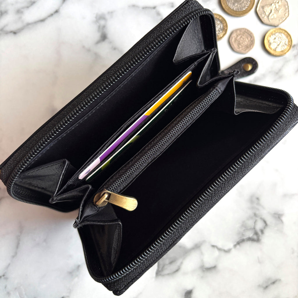 Rowallan Black Leather Purse - Hand Woven