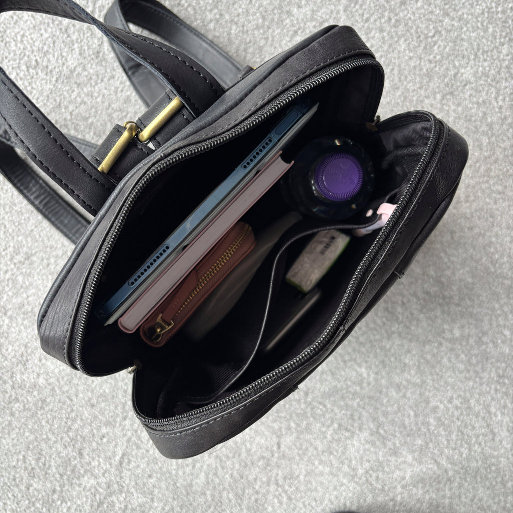 Rowallan Large Black Leather Backpack